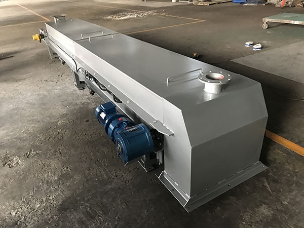 半密封定量給料機